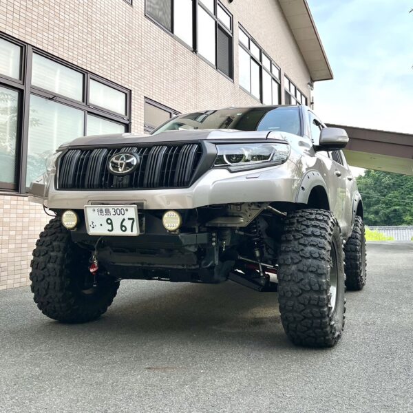 prado150 コイルオーバーサスペンション